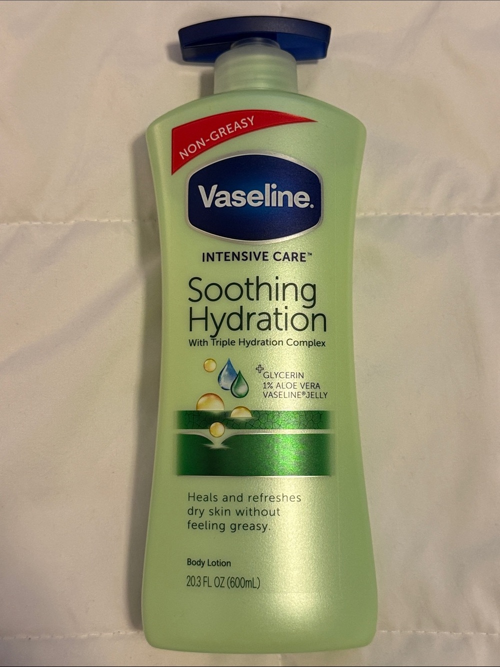 🖤 Vaseline Intensive Care Soothing Hydration Lotion 20.3 Oz NEW